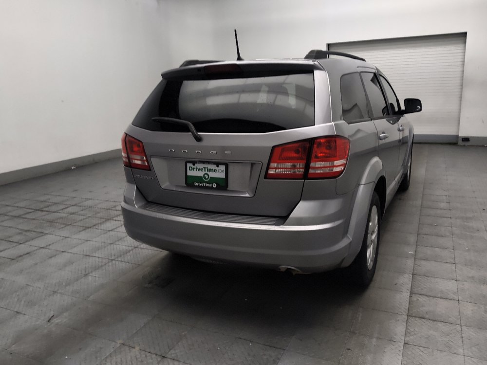 Used 2019 Dodge Journey SE FWD image 9