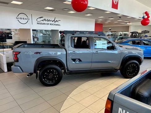 New 2025 Nissan Frontier PRO-4X image 2