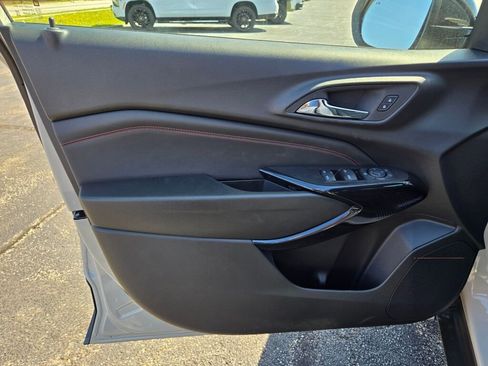 New 2026 Chevrolet Trax RS FWD image 18