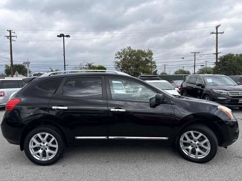 Used 2013 Nissan Rogue SL FWD image 2