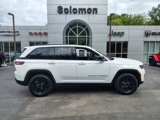 Certified 2024 Jeep Grand Cherokee Altitude AWD/4WD video 1