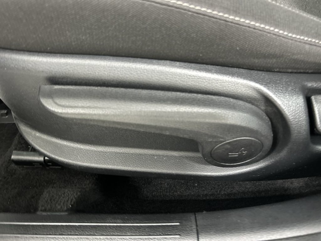 Certified 2023 Kia Forte LXS w/ LXS Technology Package FWD image 10