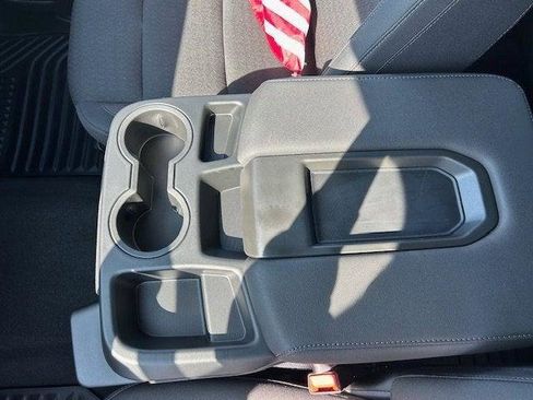 New 2026 GMC Sierra 1500 SLE image 19