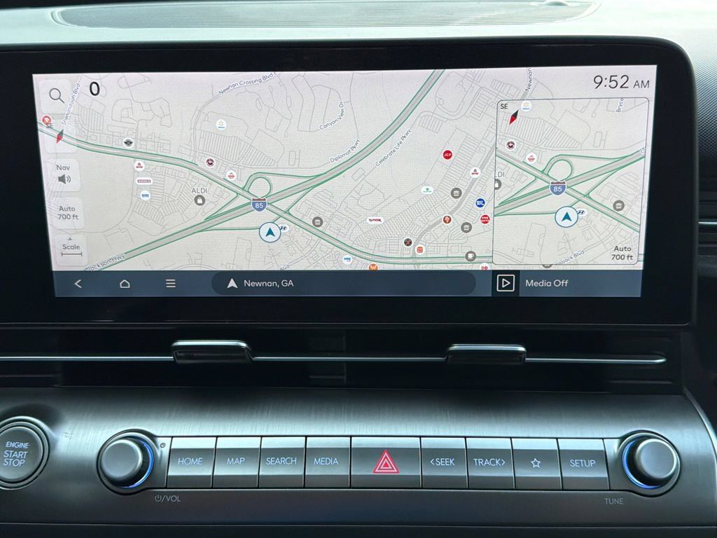 Used 2024 Hyundai Kona Limited FWD image 29