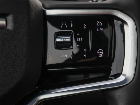 Used 2024 Land Rover Discovery Sport Dynamic SE image 37