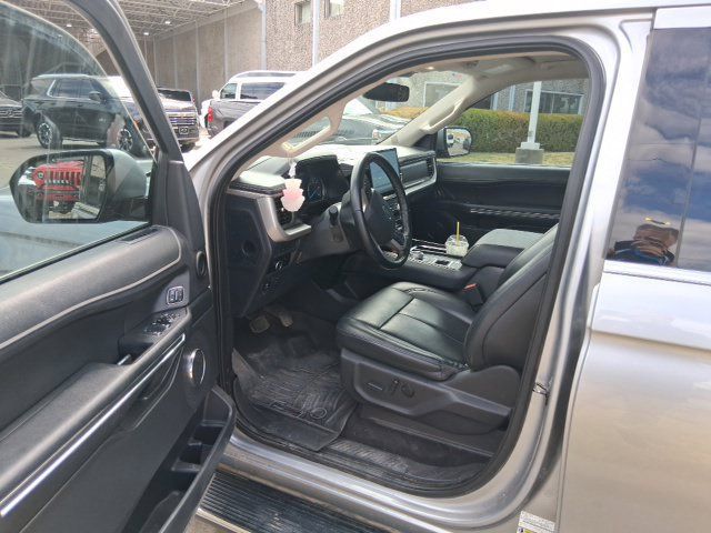Used 2023 Ford Expedition Max XLT RWD image 9