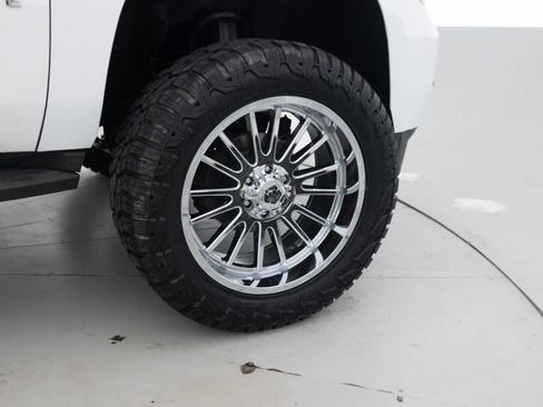 Used 2015 Chevrolet Tahoe LT AWD/4WD image 19
