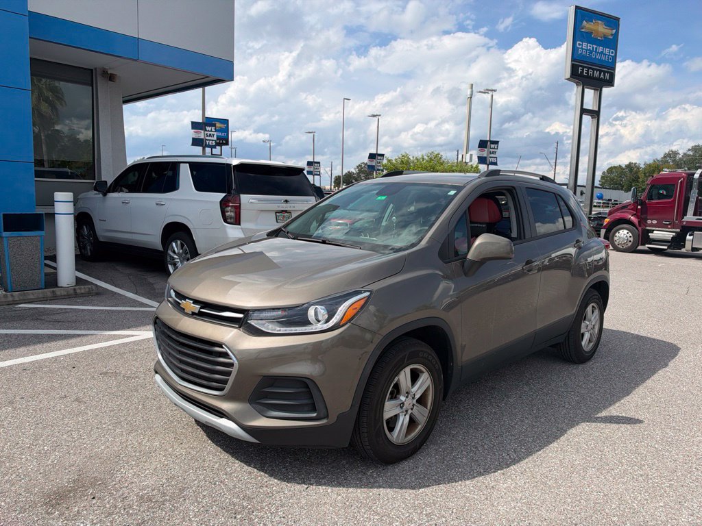 Used 2021 Chevrolet Trax LT AWD/4WD image 1