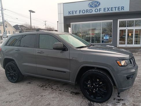 Used 2021 Jeep Grand Cherokee Laredo X image 1