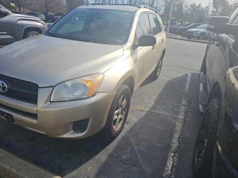 Used 2011 Toyota RAV4 2WD w/ Base L4 Extra Value Pkg image 3