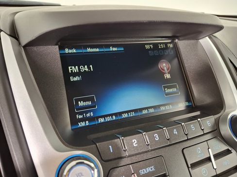 Used 2017 Chevrolet Equinox LT w/ Convenience Package image 18