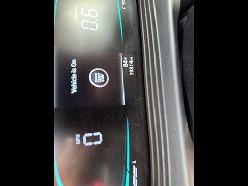 Used 2025 Hyundai Venue SEL image 9