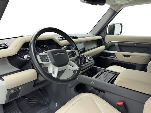 Used 2022 Land Rover Defender 110 SE image 16