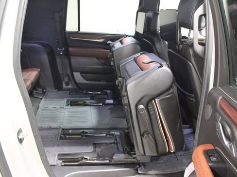 Used 2023 GMC Yukon XL Denali Ultimate w/ LPO, Floor Liner Package image 61