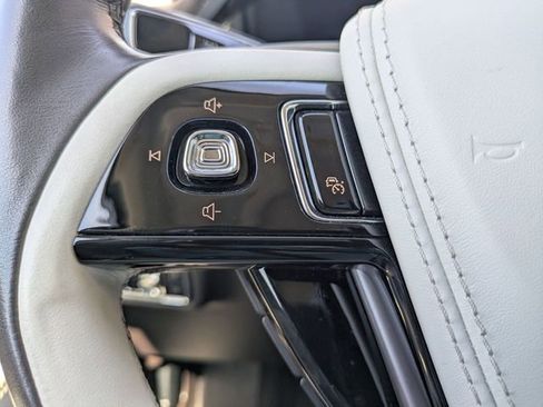 Used 2023 Lincoln Aviator Black Label w/ Jet Package image 14