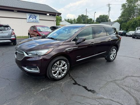 Used 2020 Buick Enclave Avenir w/ Avenir Technology Package FWD image 2