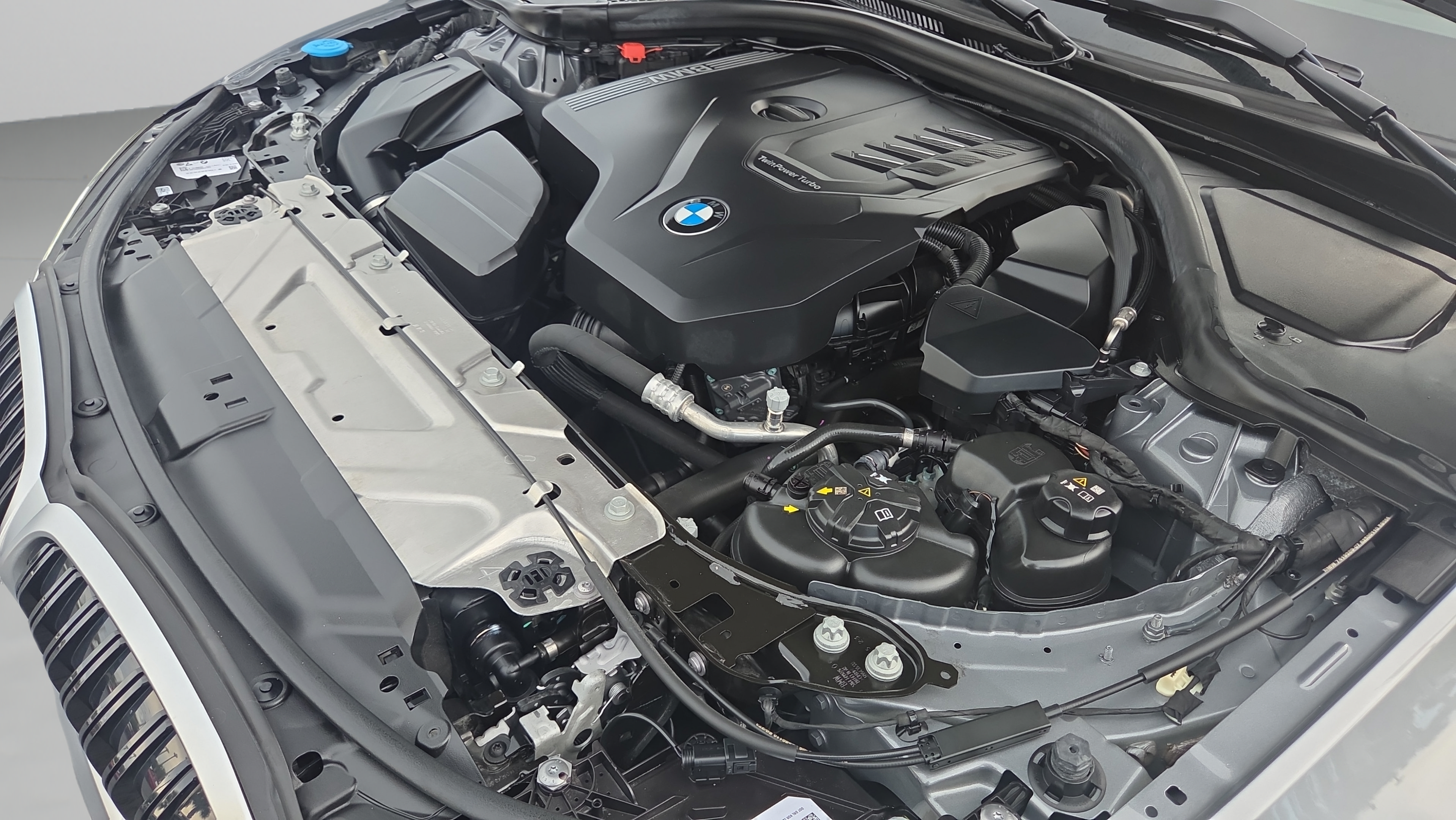 Certified 2024 BMW 330i Sedan w/ Premium Package RWD image 20