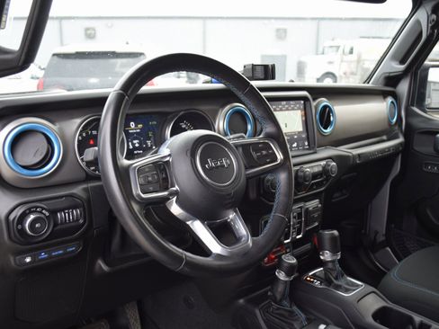 Used 2021 Jeep Wrangler Unlimited Rubicon 4xe image 18
