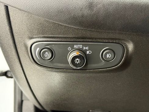 Used 2021 Chevrolet Equinox Premier w/ Redline Edition image 33