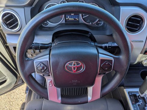 Used 2016 Toyota Tundra SR5 w/ SR5 Upgrade Package image 27