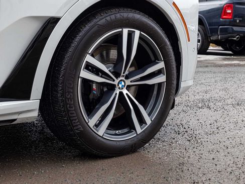 Used 2026 BMW X7 xDrive40i AWD/4WD image 9