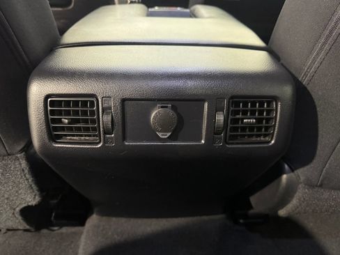 Used 2020 Toyota Tundra SR5 w/ TRD Off-Road Package AWD/4WD image 38