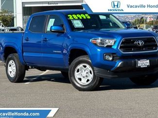 Used 2016 Toyota Tacoma SR5 image 1