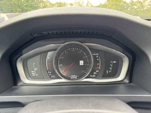 Used 2016 Volvo S60 T5 Cross Country Platinum image 19