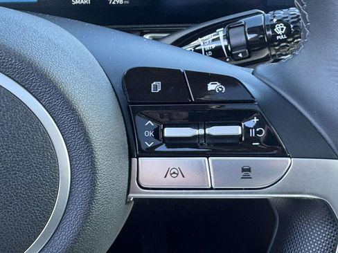 Used 2025 Hyundai Elantra SEL image 19