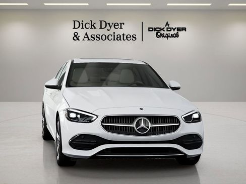 Used 2025 Mercedes-Benz C 300 Sedan image 34