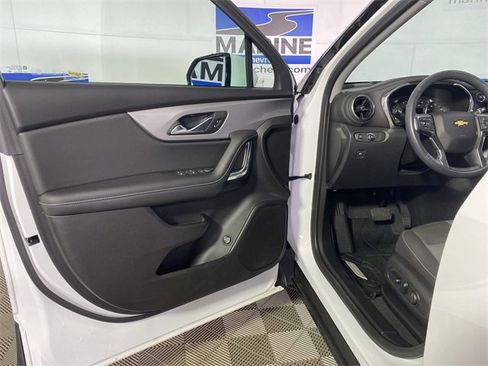 Certified 2024 Chevrolet Blazer LT w/ Convenience Package image 28
