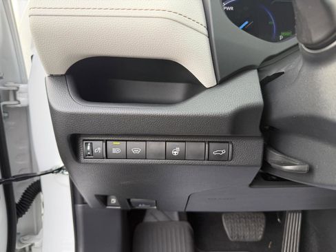 Used 2025 Toyota RAV4 XLE Premium w/ Weather Package image 19