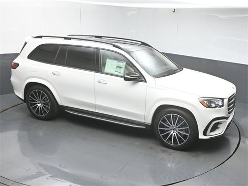 New 2026 Mercedes-Benz GLS 450 4MATIC image 42