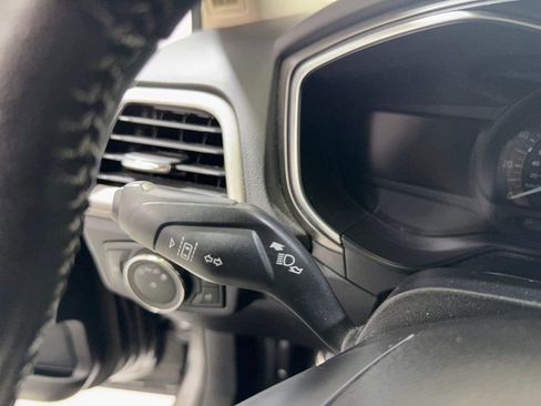 Used 2020 Ford Fusion SE w/ Equipment Group 151A image 22