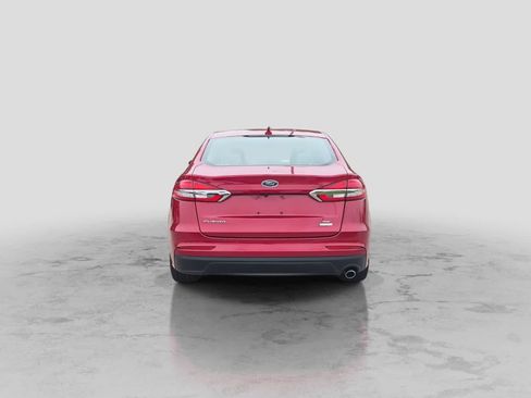 Used 2020 Ford Fusion SE FWD image 7