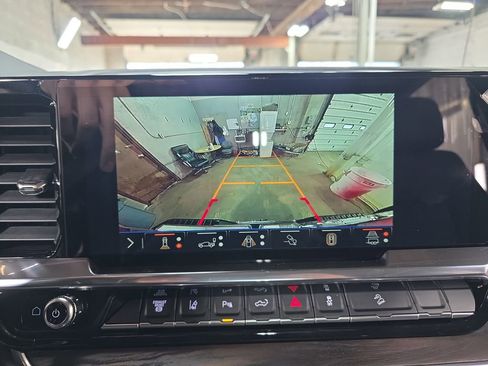 New 2026 GMC Sierra 3500 SLT w/ SLT Premium Package image 22