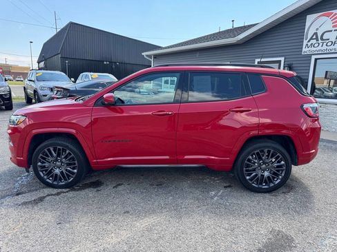 Used 2023 Jeep Compass Limited image 2