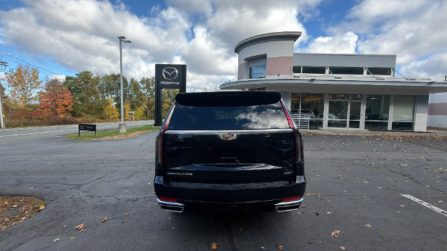 Used 2022 Cadillac Escalade ESV Premium Luxury w/ Performance Package AWD/4WD image 6
