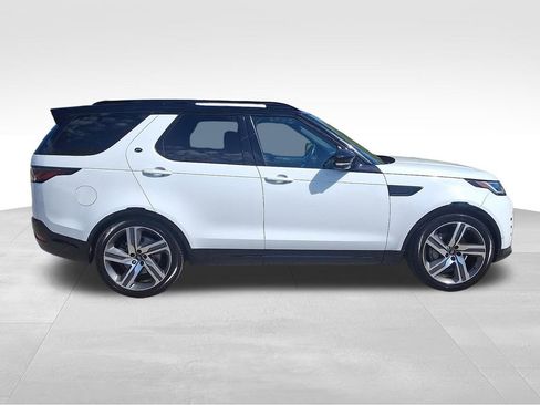 Used 2023 Land Rover Discovery S R-Dynamic image 7
