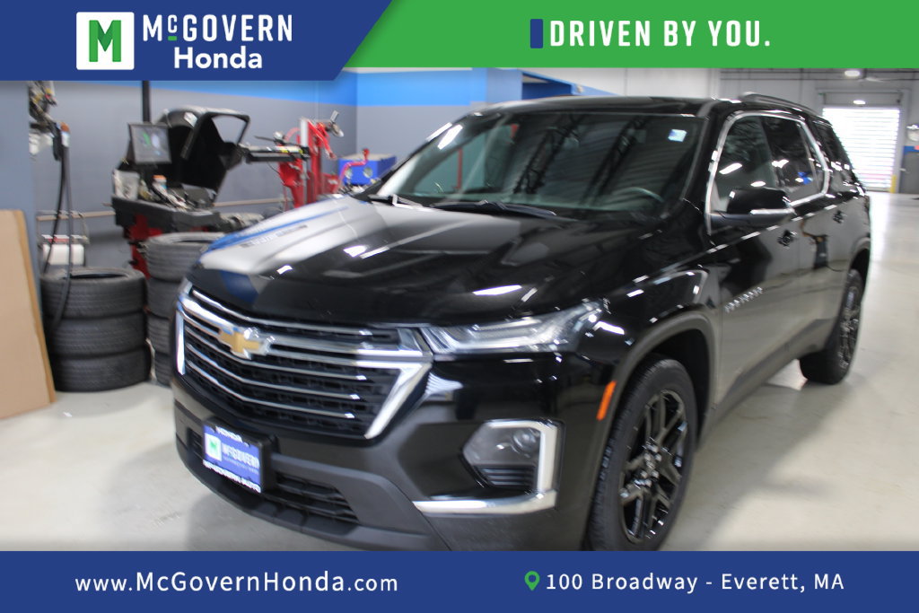 Used 2023 Chevrolet Traverse LT AWD/4WD image 1