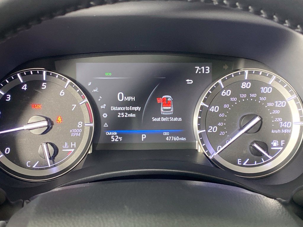 Used 2022 Toyota Highlander XLE AWD/4WD image 18