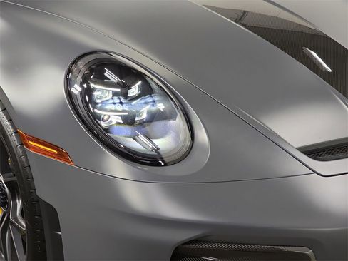 Used 2025 Porsche 911 GT3 image 12