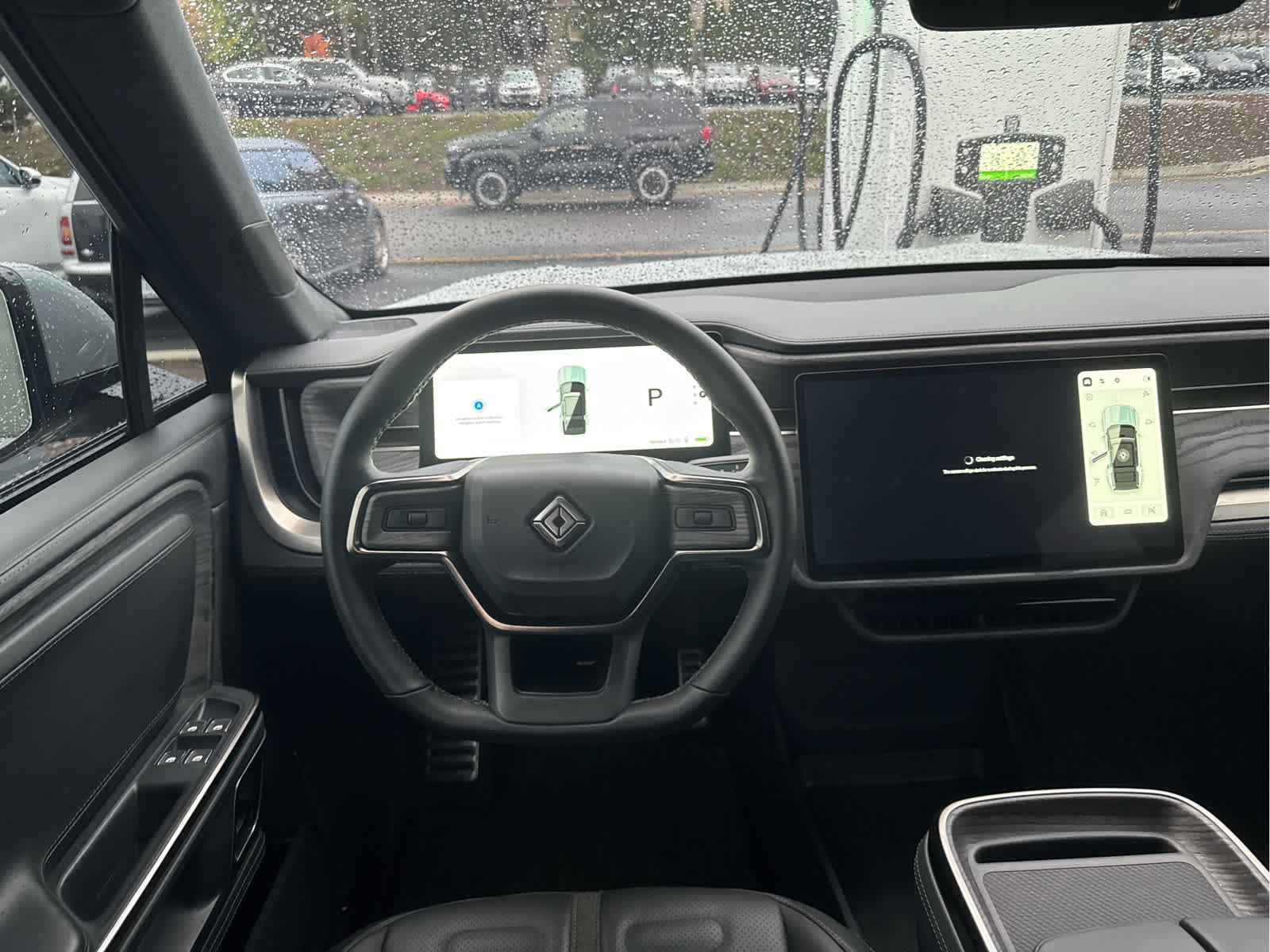 Used 2022 Rivian R1S Launch Edition Quad AWD/4WD image 7
