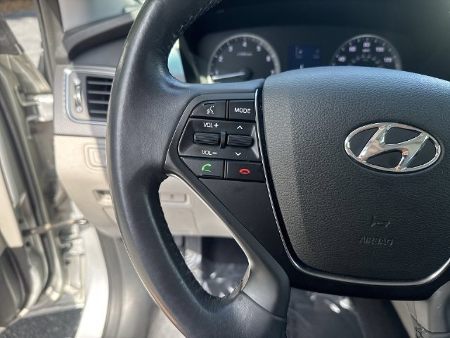 Used 2016 Hyundai Sonata Sport w/ Option Group 1V FWD image 16