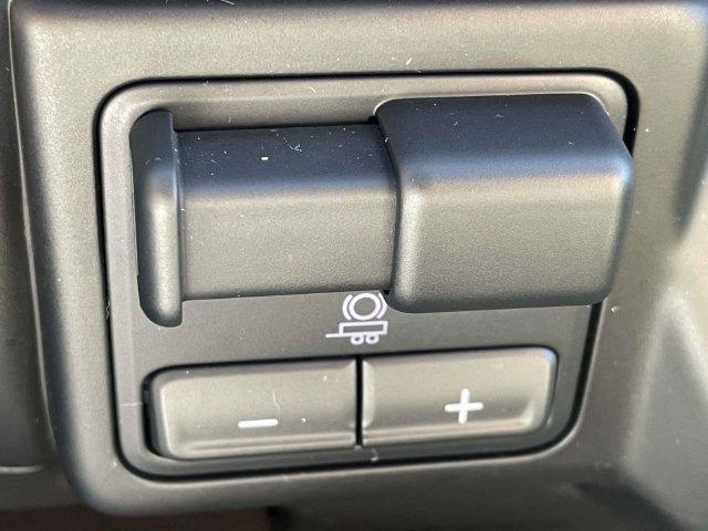 Used 2021 Chevrolet Silverado 2500 LTZ w/ LTZ Premium Package AWD/4WD image 24