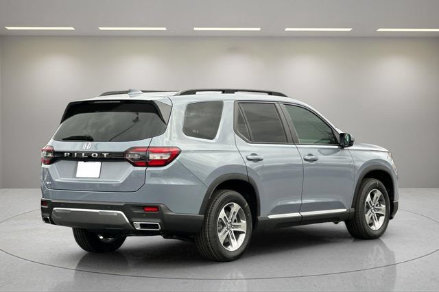 New 2026 Honda Pilot EX-L image 3