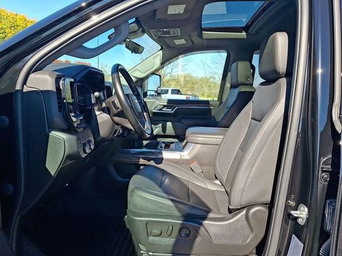 Certified 2024 Chevrolet Silverado 2500 LTZ w/ LTZ Premium Package image 19