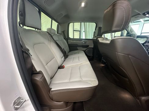 Used 2026 RAM 1500 Laramie w/ Advanced Safety Group II AWD/4WD image 15