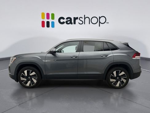 Used 2025 Volkswagen Atlas Cross Sport SE AWD/4WD image 2