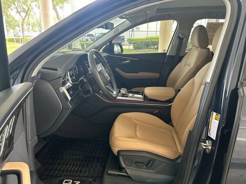 Used 2025 Audi Q7 3.0T Premium Plus w/ Premium Plus Package AWD/4WD image 6